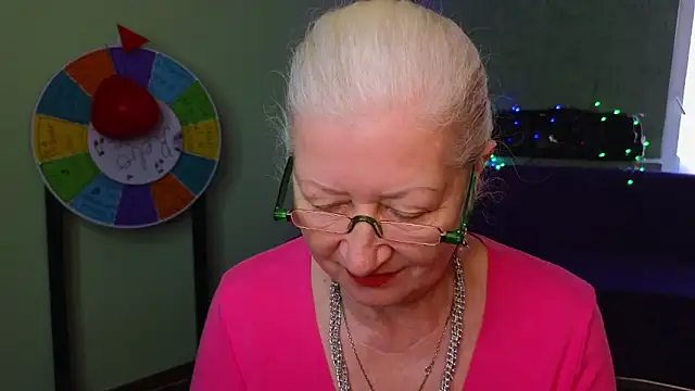 Maya Mayflower online show from 15, 3, 2025