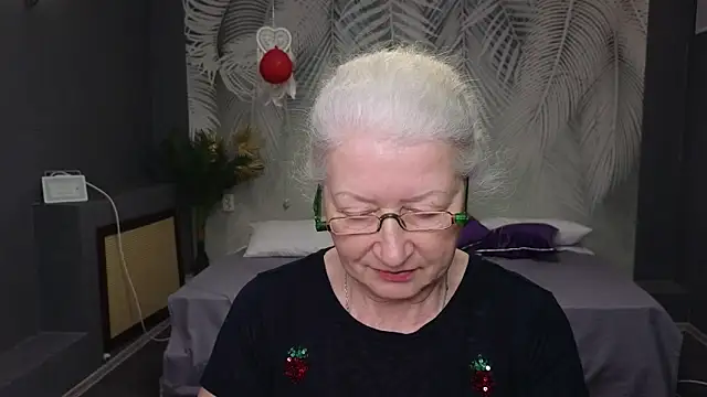 Maya Mayflower online show from 16, 3, 2025