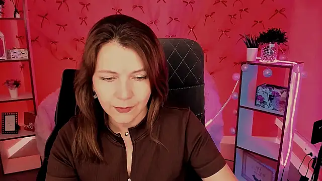 NicoleHitman online show from 5, 3, 2026