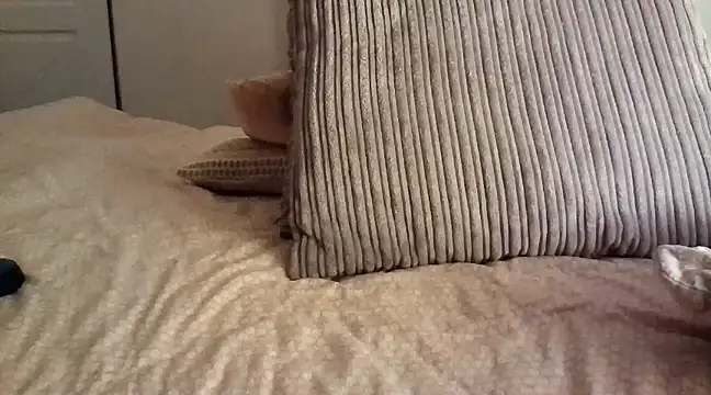 Snapshot of Enoch981 chatting on 16, 3, 2025 Enoch981 online show from 16, 3, 2025