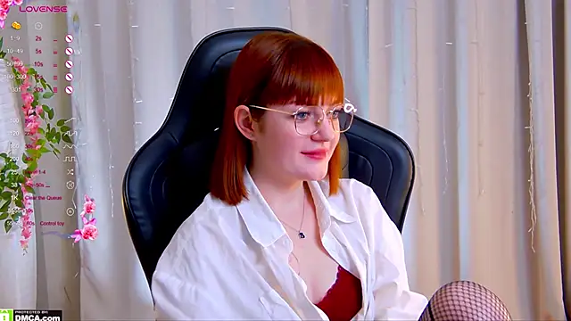 Snapshot of Ashley_Nicks chatting on 27, 10, 2025 Ashley Nicks online show from 27, 10, 2025