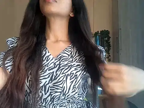 Queen Ayeshaa online show from 14, 3, 2025