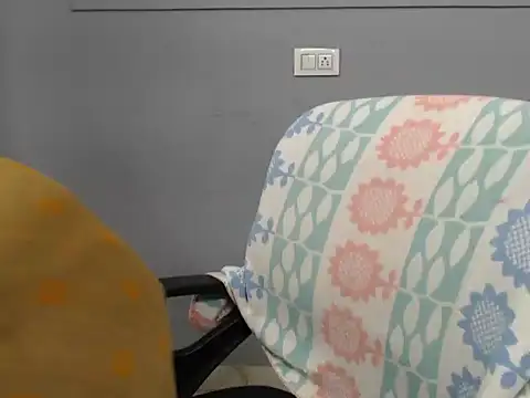 Snapshot of Surjeet_Kaur chatting on 13, 10, 2025 Surjeet Kaur online show from 13, 10, 2025