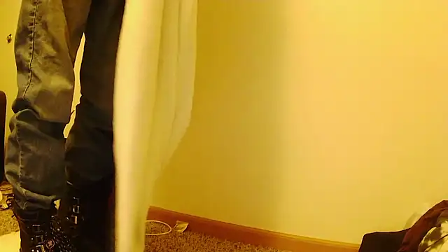 Snapshot of BadazzRXL chatting on 17, 12, 2025 BadazzRXL online show from 17, 12, 2025