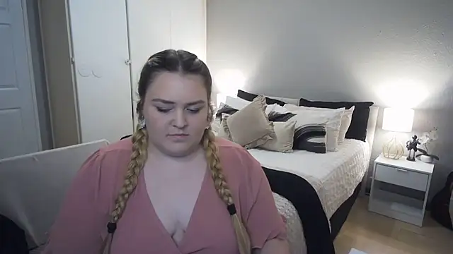 Neytjie online show from 29, 11, 2025