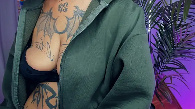 CharimgSabrina online show from 2, 2, 2026