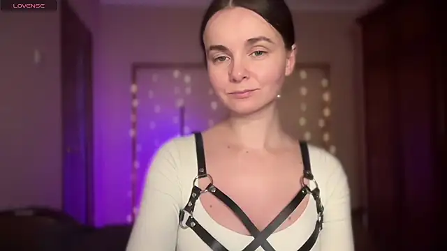 Snapshot of lanaloulou chatting on 15, 10, 2025 lanaloulou online show from 15, 10, 2025