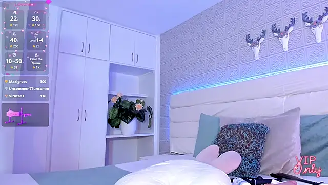 Snapshot of LeilaHiuston chatting on 15, 3, 2026 LeilaHiuston online show from 15, 3, 2026