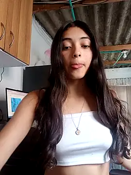 Snapshot of Valen_Person chatting on 5, 11, 2025 Valen Person online show from 5, 11, 2025