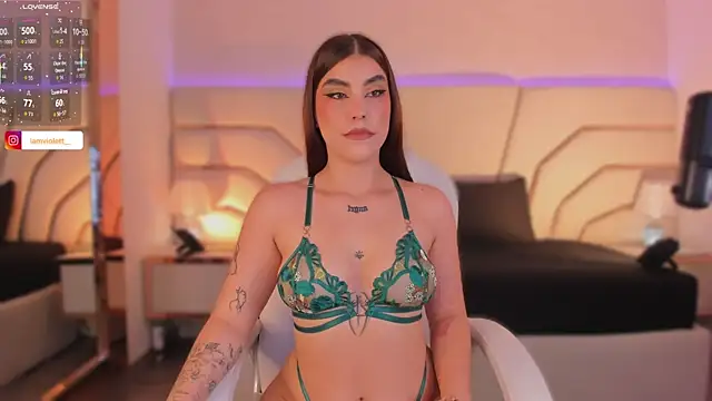 Snapshot of Violeta-Marquez chatting on 21, 10, 2025 Violeta-Marquez online show from 21, 10, 2025