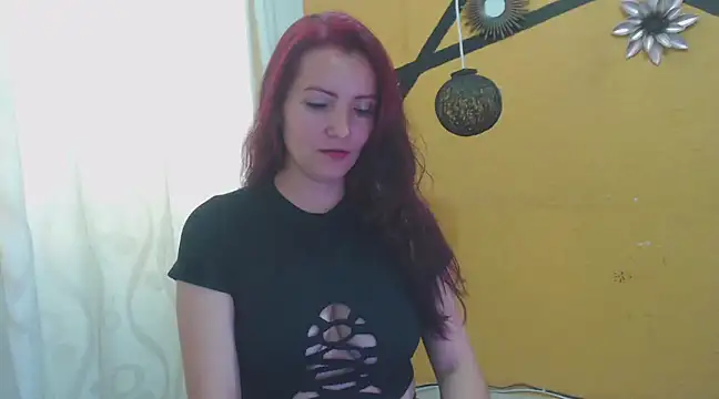 Snapshot of nanis_milf chatting on 11, 3, 2025 nanis milf online show from 11, 3, 2025