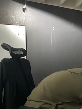 Isabella Varella online show from 24, 2, 2026