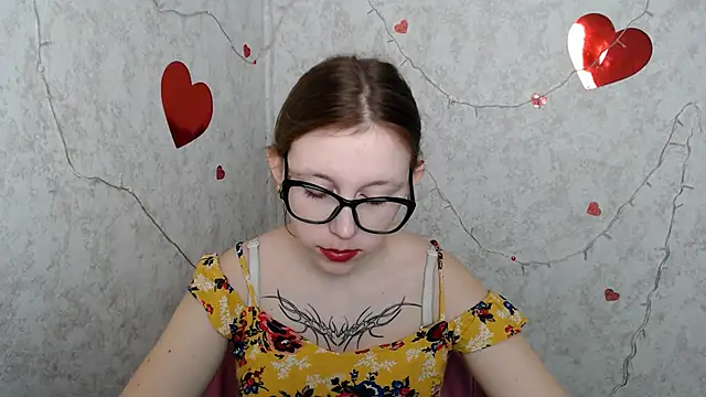 Snapshot of _MiraGold_ chatting on 7, 3, 2025 MiraGold online show from 7, 3, 2025