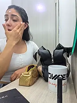 Snapshot of isabella_winkler chatting on 17, 3, 2026 isabella winkler online show from 17, 3, 2026