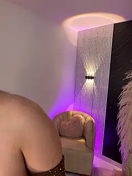 IvyJonesX online show from 13, 1, 2026