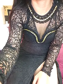 Cute-Zarina online show from 22, 12, 2025