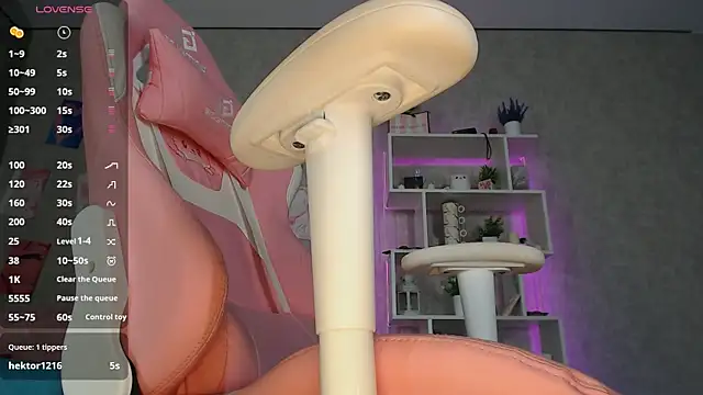 Cassie Scott online show from 9, 9, 2025