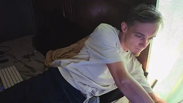 Ilovepussy1911 online show from 27, 3, 2026