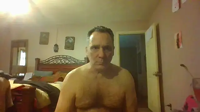 Snapshot of HunkofRock chatting on 31, 3, 2026 HunkofRock online show from 31, 3, 2026