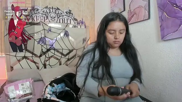 EmilyBrownn  online show from 1, 11, 2025