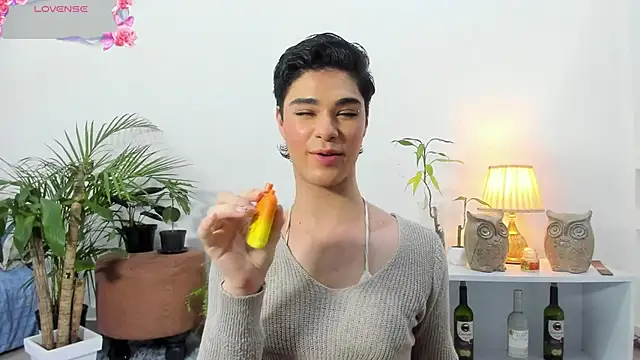 Snapshot of juanes_puthee chatting on 24, 2, 2026 juanes puthee online show from 24, 2, 2026