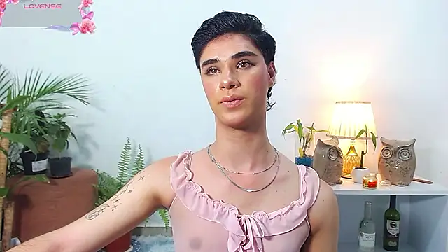 Snapshot of juanes_puthee chatting on 13, 3, 2026 juanes puthee online show from 13, 3, 2026