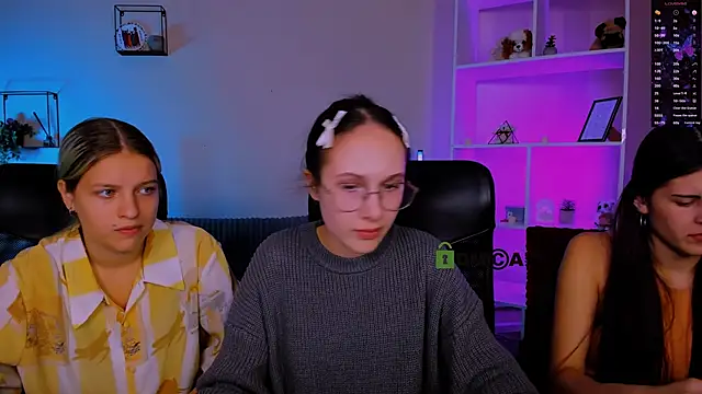 mona cloud online show from 18, 11, 2025