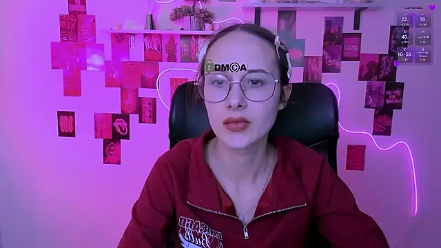 Snapshot of mona_cloud chatting on 13, 3, 2026 mona cloud online show from 13, 3, 2026