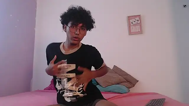 morrgan  online show from 6, 3, 2025