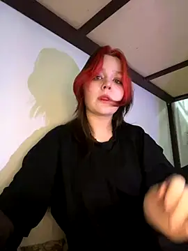 Snapshot of Viella_Rosewood chatting on 3, 12, 2025 Viella Rosewood online show from 3, 12, 2025