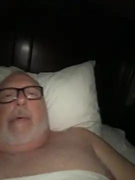 superbearboss online show from 18, 11, 2025