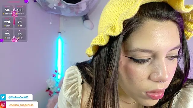 Snapshot of chelsea__coo chatting on 12, 3, 2025 chelsea  coo online show from 12, 3, 2025