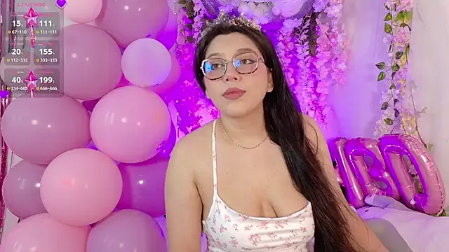 Snapshot of chelsea__coo chatting on 28, 9, 2025 chelsea  coo online show from 28, 9, 2025