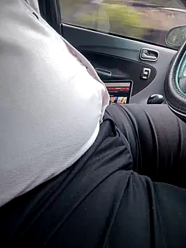 Snapshot of dam-her-boy chatting on 21, 10, 2025 dam-her-boy online show from 21, 10, 2025