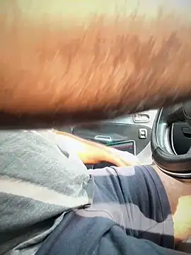 Snapshot of dam-her-boy chatting on 5, 11, 2025 dam-her-boy online show from 5, 11, 2025