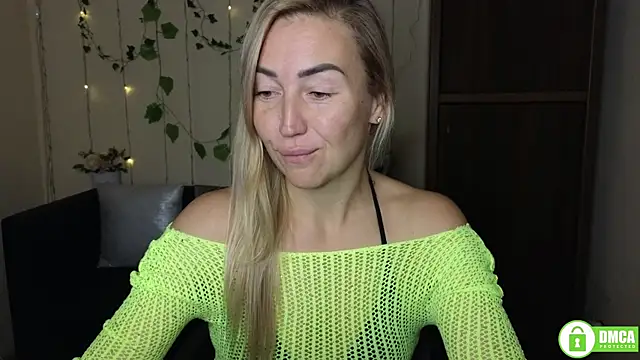 Kiss julli88I online show from 14, 10, 2025