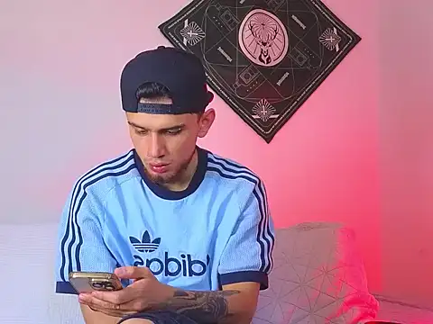 samevansx  online show from 15, 12, 2025