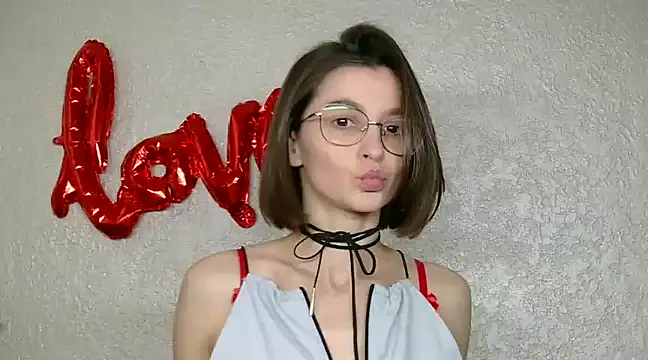 Snapshot of luna_Gharming chatting on 17, 3, 2025 luna Gharming online show from 17, 3, 2025