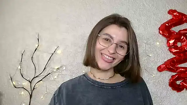 Snapshot of luna_Gharming chatting on 19, 3, 2025 luna Gharming online show from 19, 3, 2025