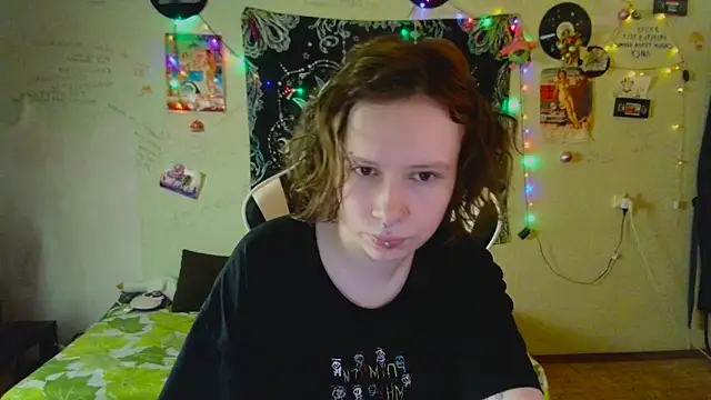 Snapshot of Lil_foxxx chatting on 9, 1, 2026 Lil foxxx online show from 9, 1, 2026