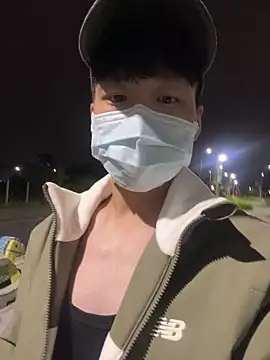 Snapshot of chipboo chatting on 1, 11, 2025 chipboo online show from 1, 11, 2025