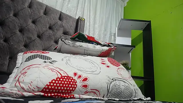 ANA-BULLOCK- online show from 15, 12, 2025