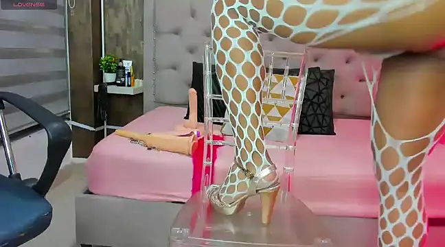 Snapshot of goldilockss15 chatting on 15, 3, 2025 goldilockss15 online show from 15, 3, 2025