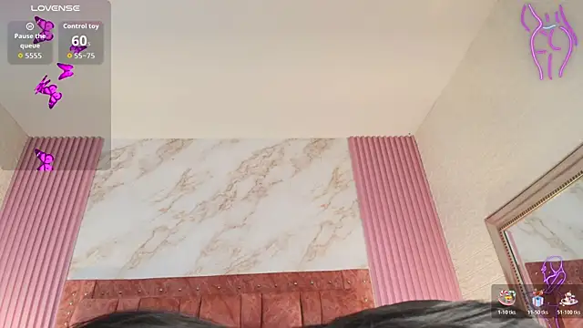 Snapshot of goldilockss15 chatting on 15, 11, 2025 goldilockss15 online show from 15, 11, 2025