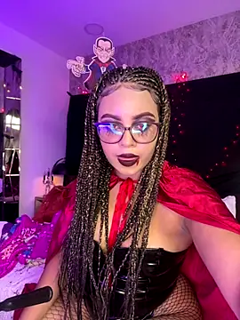 Snapshot of AlesiaCooper chatting on 31, 10, 2025 AlesiaCooper online show from 31, 10, 2025