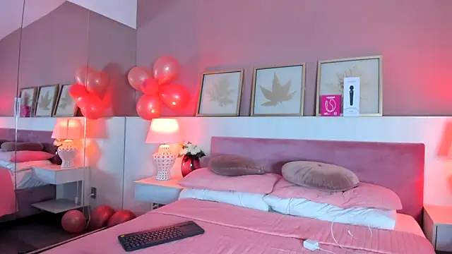 Emma  1 online show from 9, 10, 2025