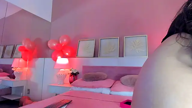 Emma  1 online show from 13, 10, 2025