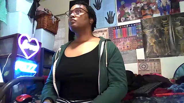 Snapshot of GardeniaFields chatting on 18, 10, 2025 GardeniaFields online show from 18, 10, 2025