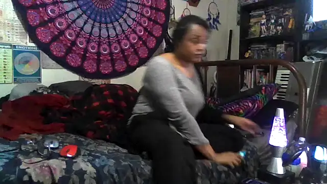 Snapshot of GardeniaFields chatting on 14, 11, 2025 GardeniaFields online show from 14, 11, 2025