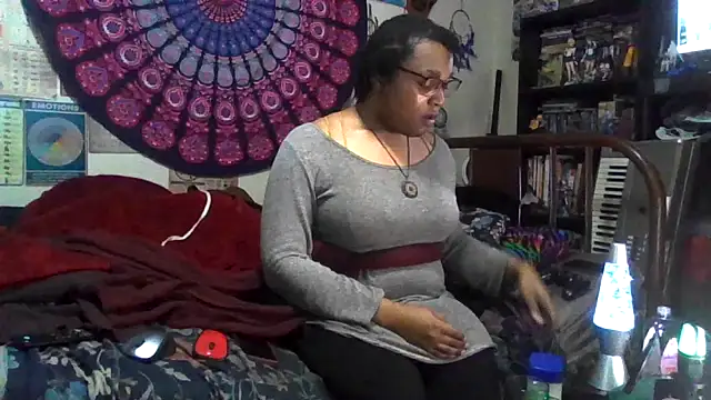 Snapshot of GardeniaFields chatting on 17, 11, 2025 GardeniaFields online show from 17, 11, 2025